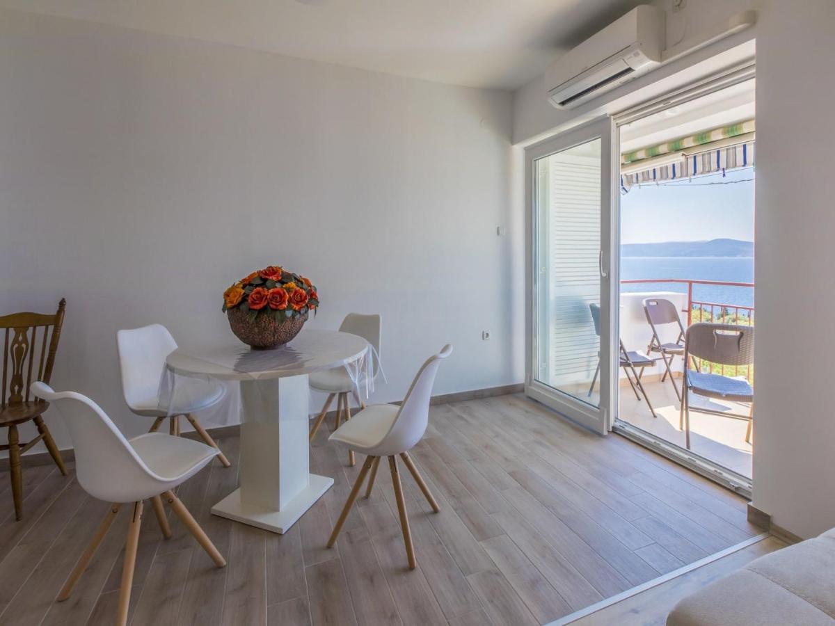 Apartment Vedry Crikvenica Exterior photo